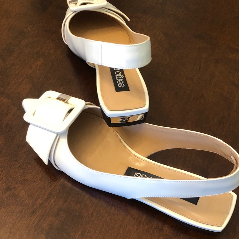 Sergio Rossi White Pointed Slingback Flats with Buckle - Picture 2 of 9